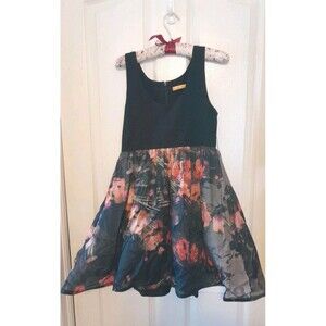 Alice + Olivia  100% Silk Small Floral Full Skirt Sleeveless Lined Dress.b33